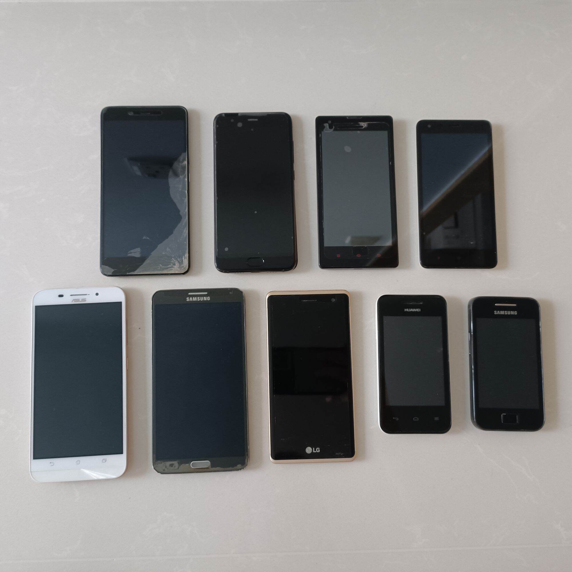 [Not Working] Vintage Pagers & Mobile Phones